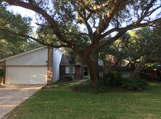 2706 Glen Oak Cir, Gulf Breeze, FL 32563
