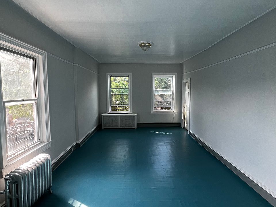 1st image of 590 Van Nest Ave APT 2