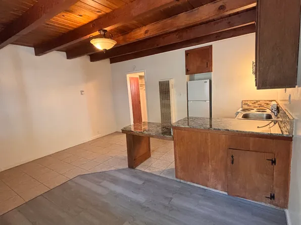 890 Lakeview Ave, South Lake Tahoe, CA