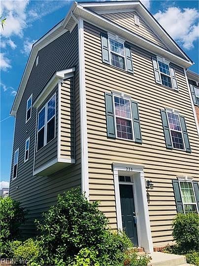 1st image of 220 Verde St