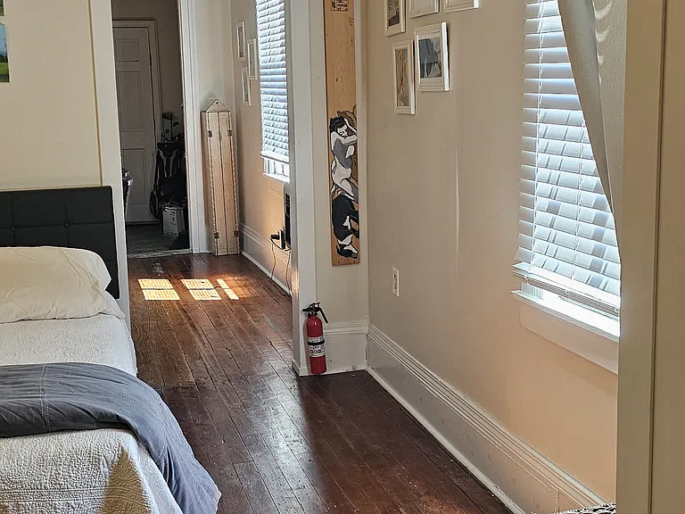 3131 Dauphine St — Photo 4