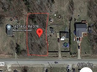 32735 Orchard Dr, Covert, MI 49043