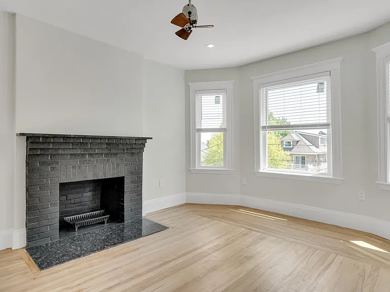 17 Alden Rd #2 — Photo 4