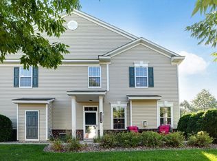 3821 Hazel Trl UNIT A, Woodbury, MN 55129
