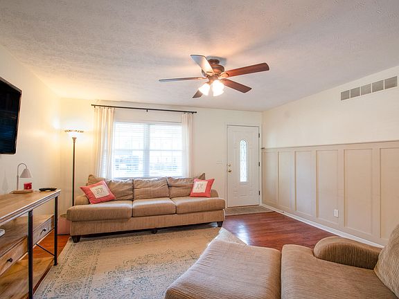 4th image of 3461 Misty Creek Dr