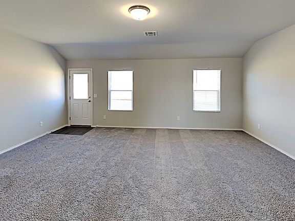4th image of 811 W Judy Dr