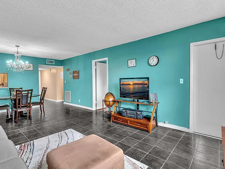 6570 Royal Palm Blvd #206J — Photo 9