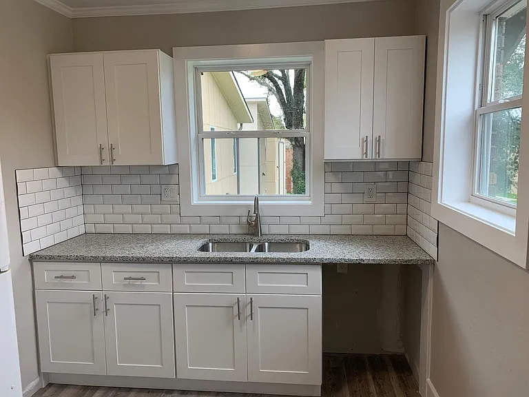 4625 E Side Ave #4 — Photo 13