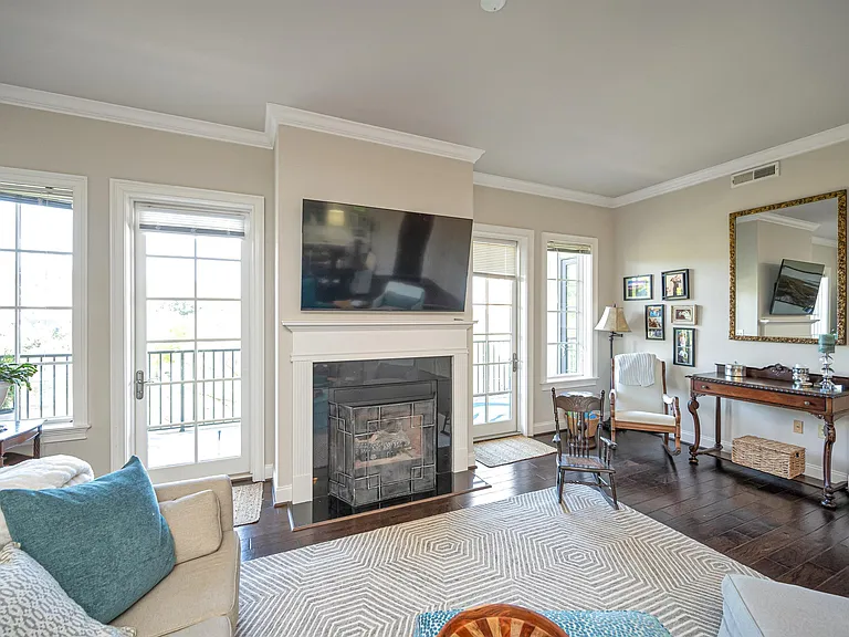 2600 Highland Ave S #502 — Photo 9