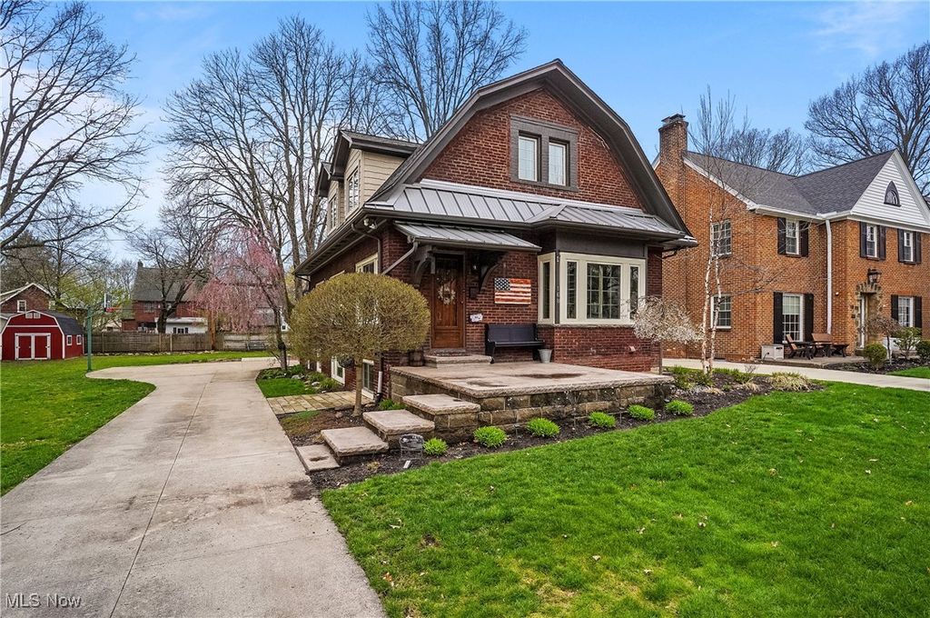 Real estate listing image