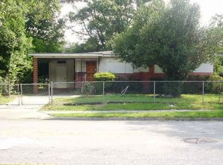 5241 Cleveland Rd, Jacksonville, FL 32209