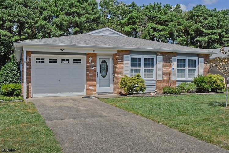 1st image of 85 Yorkwood Dr