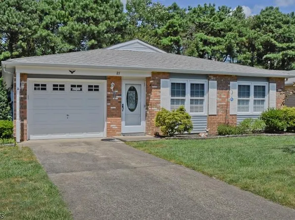 85 Yorkwood Dr, Brick, NJ 08723