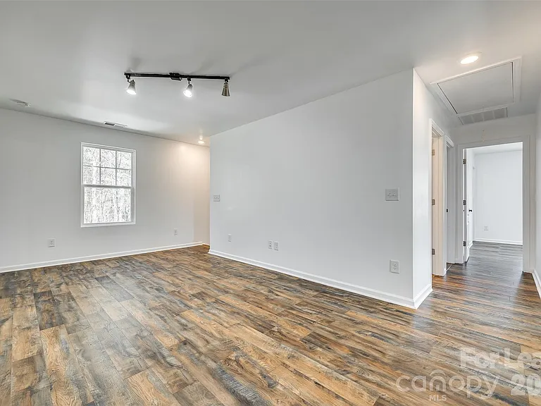 1131 Ava Trail Ln — Photo 15