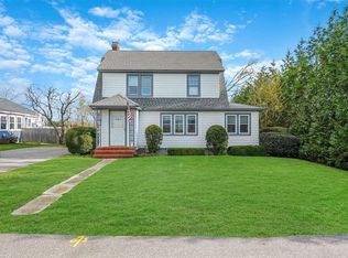 4000 Youngs Ave, Southold, NY 11971