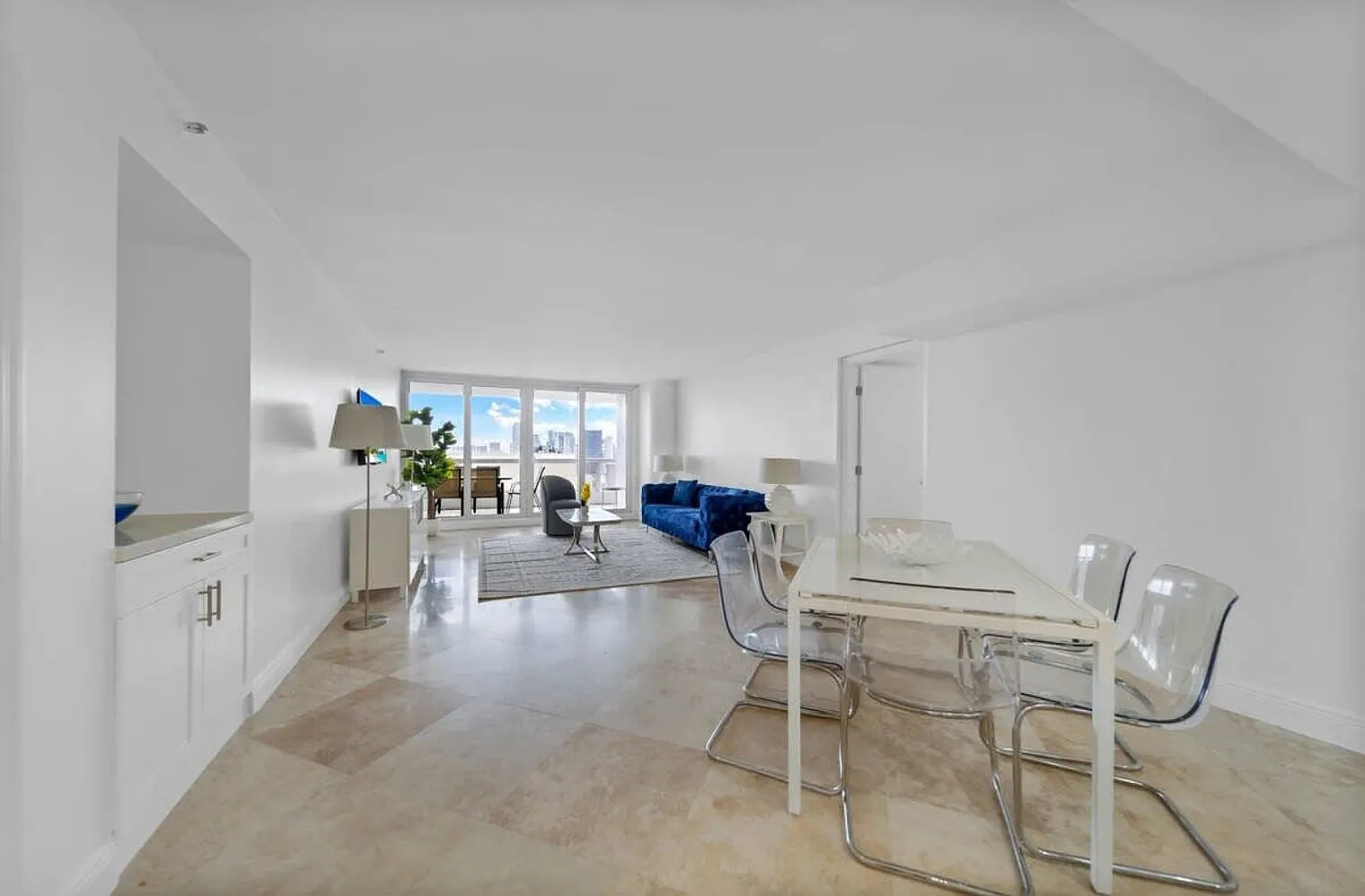 3 bed, 2.0 bath, 1485 sqft, $7,795 — Photo 3