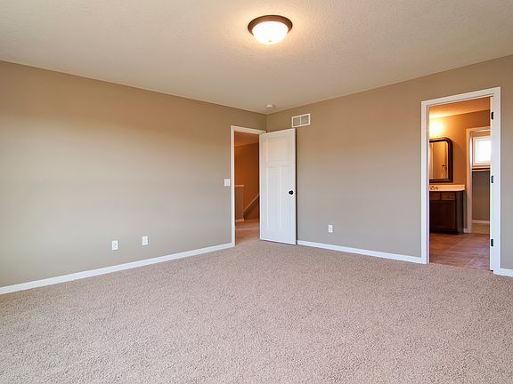 4th image of 1455 Mills Dr