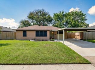 103 Midway Dr, Baytown, TX 77521