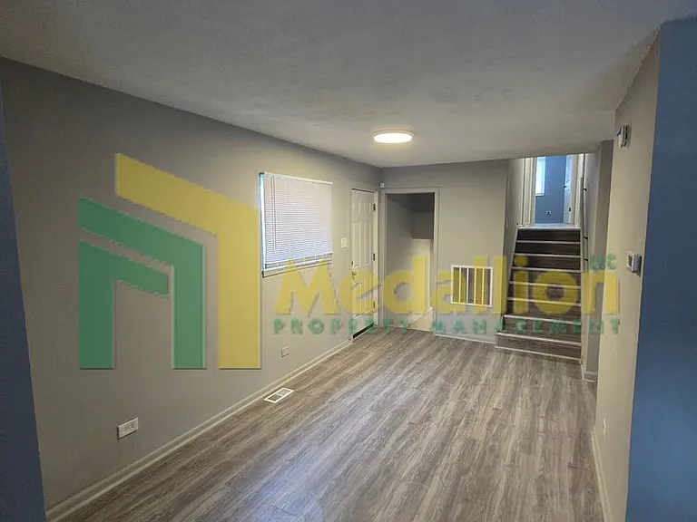 10635 S Cottage Grove Ave — Photo 3