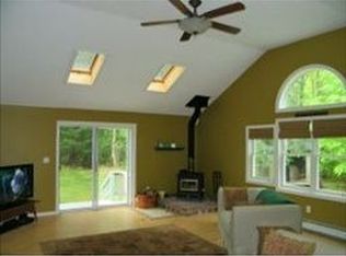 8 Briar Wood Dr, Epsom, NH 03234
