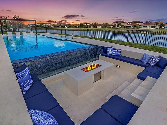 2nd image of 11910 Watermark Way