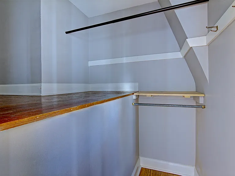 2060 Bunts Rd #UPPER — Photo 21