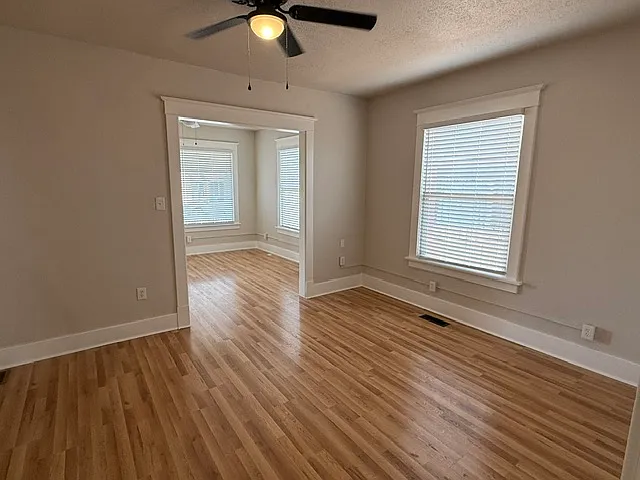Large Dining / Bonus Room