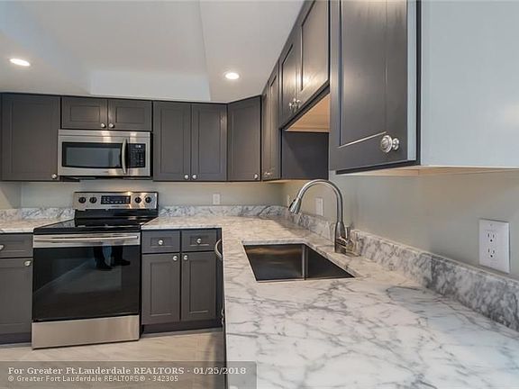 4th image of 525 N Ocean Blvd APT 617