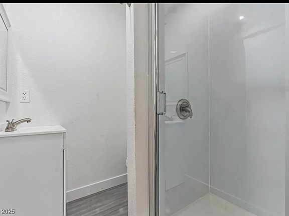 4th image of 214 S Maryland Pkwy #5