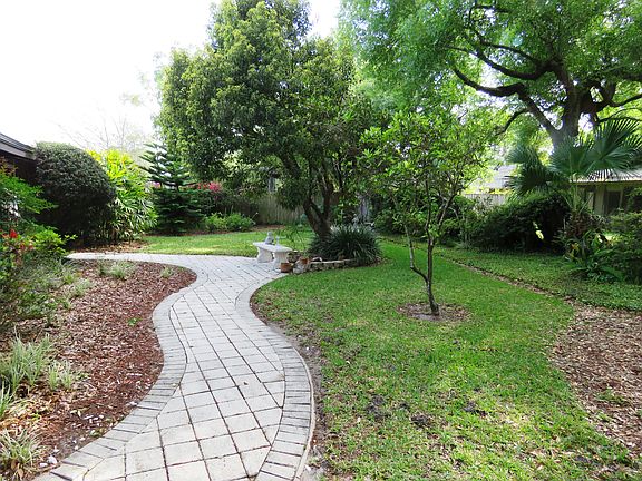 2nd image of 525 Dunblane Dr