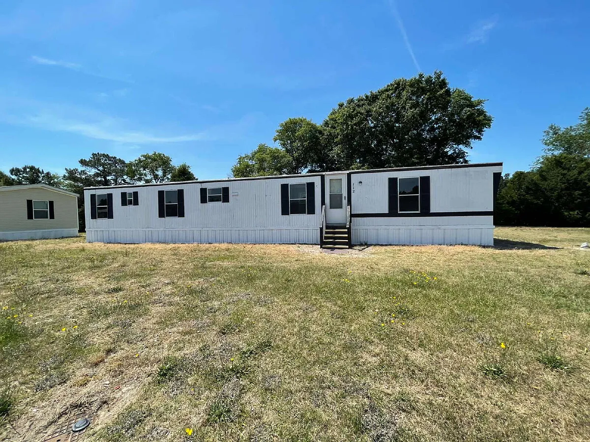 Building Photo - 112 Ridgefield Dr