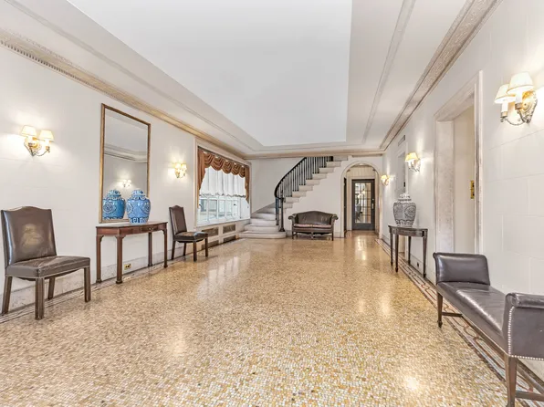 45 East 62nd Street image 8 of 8