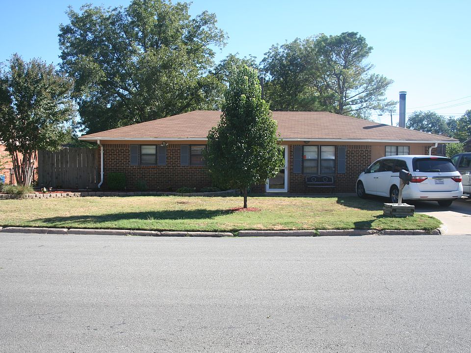 1st image of 600 Hazel St