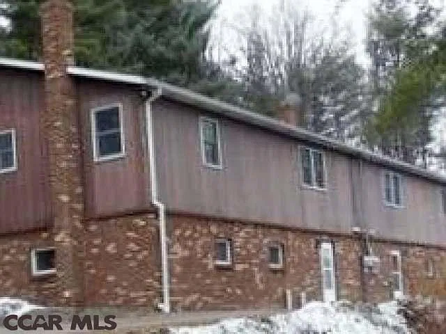 2 bed, 1400 sqft, $800 — Photo 2
