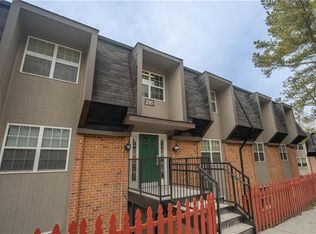 295 Winding River Dr Unit H, Atlanta, GA 30350