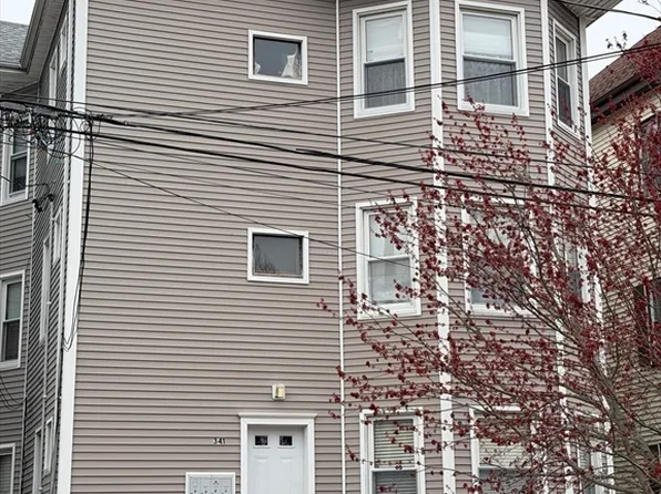 341 Earle St, New Bedford, MA 02746