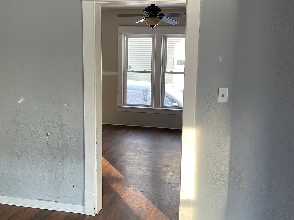 1st image of 416 Johnson St