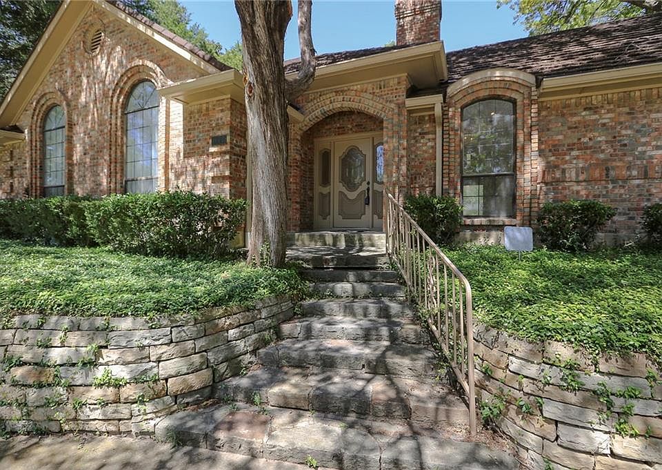 1st image of 1007 Greenbriar Ln