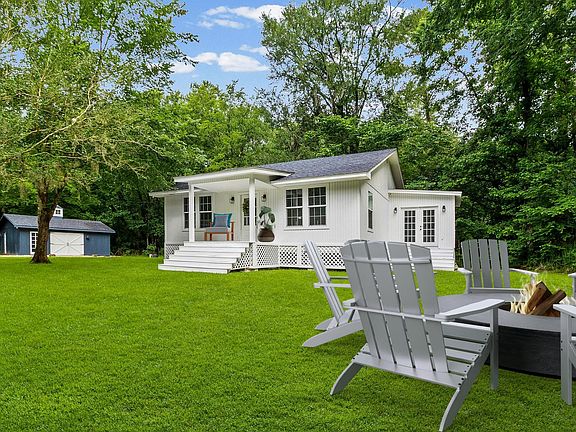3rd image of 600 Wilderness Rd