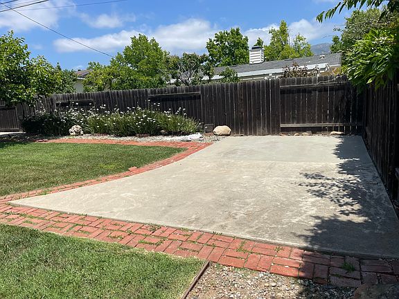 3rd image of 3944 Maricopa Dr