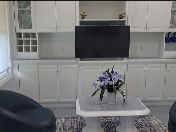 Beautiful Living room comes with rolling chairs
