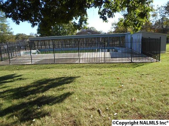 4th image of 5046 Seven Pine Cir