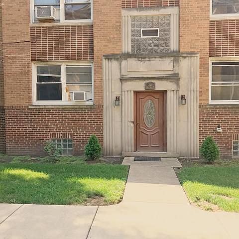 1st image of 1528 N Harlem Ave APT 1E