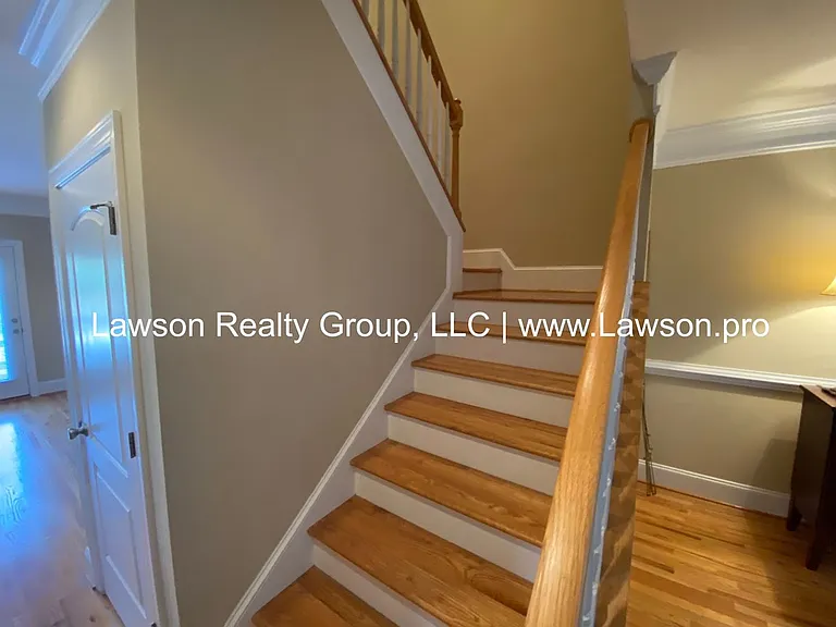 3800 Greenway Dr SW — Photo 19