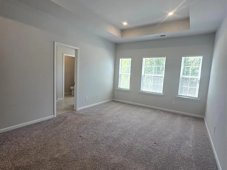 5240 Kinsbridge Dr — Photo 30