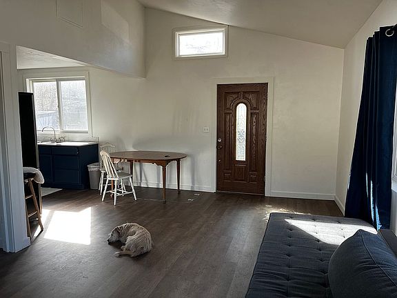 2nd image of 219 10th Ave