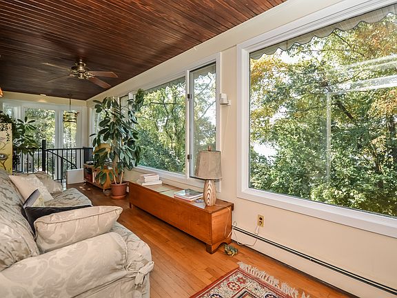 4th image of 58 Pinecrest Dr