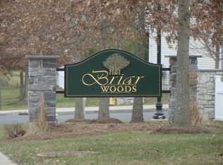 1707 Briar Woods Ln, Danbury, CT 06810