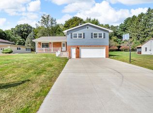 1504 Warren Ave, Jackson, MI 49203
