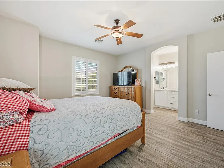9816 Red Horse St — Photo 35